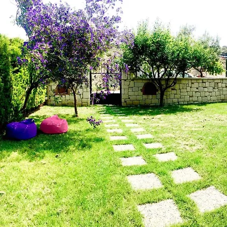 Alacati Havuzlu * Çeşme